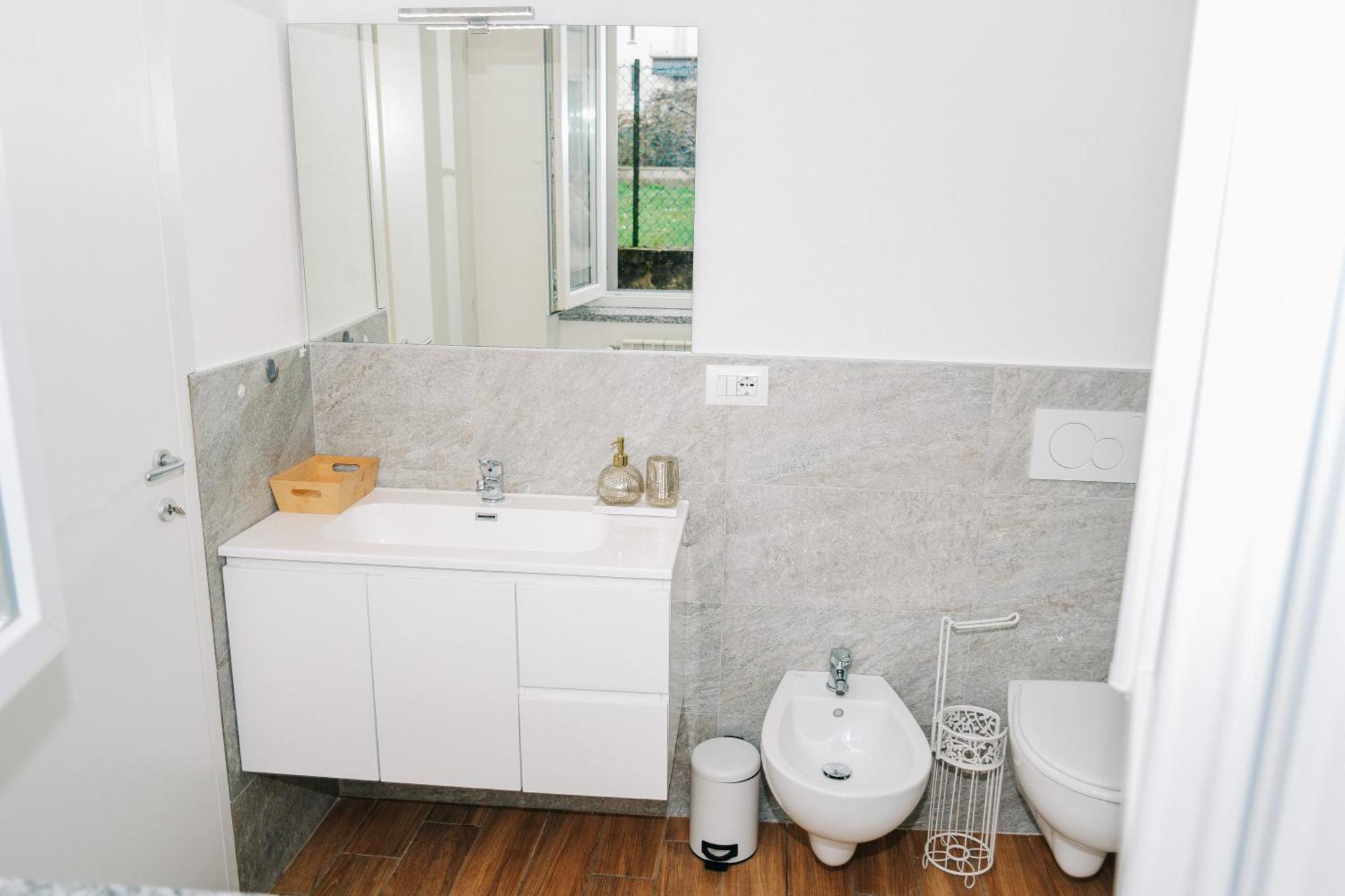 Lora Rose Suite ,Free Parking, Self Check In,2 Como Exterior foto