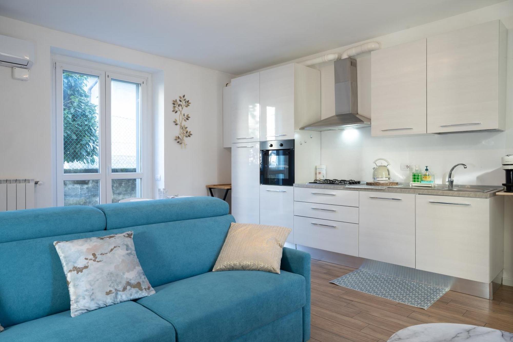 Lora Rose Suite ,Free Parking, Self Check In,2 Como Exterior foto